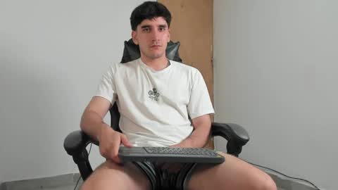 Snapshot of leo_jones389 chatting on May 2026 11:11:02 PM Leo Jones online show from May 2026 11:11:02 PM
