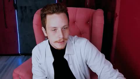 Snapshot of leo_mooree chatting on October 2025 09:00:02 PM Leo online show from October 2025 09:00:02 PM