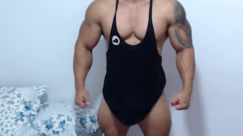 Snapshot of leo_muscleboy chatting on May 2026 09:56:02 PM Leo online show from May 2026 09:56:02 PM
