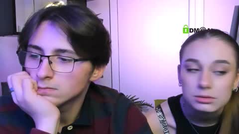 leo_valor online show from December 2025 01:46:02 AM