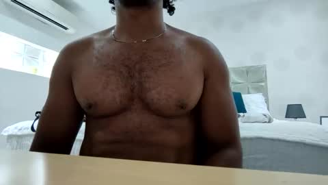Snapshot of leolenry chatting on October 2025 11:59:01 PM leolenry online show from October 2025 11:59:01 PM