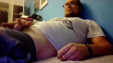 leolongbln online show from September 2025 07:46:02 PM