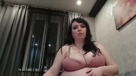 Leona Harrison online show from October 2025 05:57:01 PM