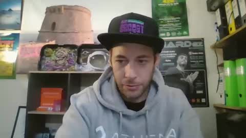 leonidascum online show from November 2025 11:54:02 AM