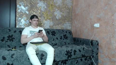 leoroman online show from January 2025 03:02:01 PM