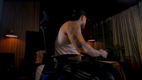 Snapshot of leosalvatore_ chatting on January 2025 04:26:01 AM Leo Salvatore online show from January 2025 04:26:01 AM