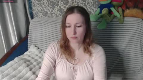 Snapshot of lesanamagic chatting on May 2026 06:26:04 PM LesanaMagic online show from May 2026 06:26:04 PM
