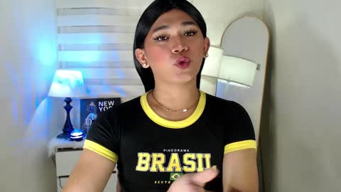 Snapshot of lesleyanderson chatting on December 2024 04:34:02 AM Pat online show from December 2024 04:34:02 AM