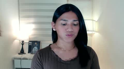 Snapshot of lesleyanderson chatting on January 2025 12:18:01 PM Pat online show from January 2025 12:18:01 PM