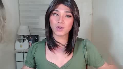 Snapshot of lesleyanderson chatting on February 2025 04:03:02 PM Pat online show from February 2025 04:03:02 PM