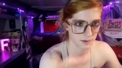 LesleyGumGrass- The Boring Trans girl online show from March 2025 12:18:01 AM