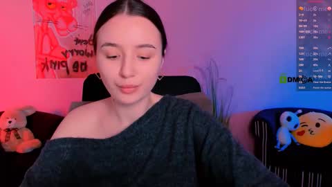 leslie_bird online show from November 2025 09:53:01 AM