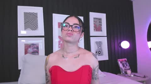 leslie_thompson online show from January 2026 08:12:01 PM