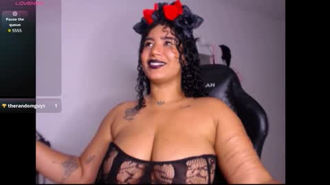 Snapshot of leslycarsson chatting on October 2025 02:13:01 AM lesly online show from October 2025 02:13:01 AM