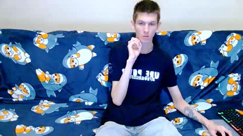 lester_broo online show from December 2025 09:32:02 PM