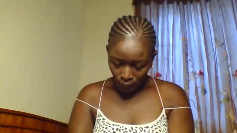 Snapshot of letecia557422 chatting on March 2025 07:10:01 AM Letecia557422 online show from March 2025 07:10:01 AM