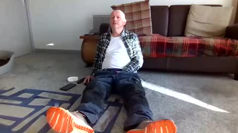 paul online show from November 2025 12:05:01 PM