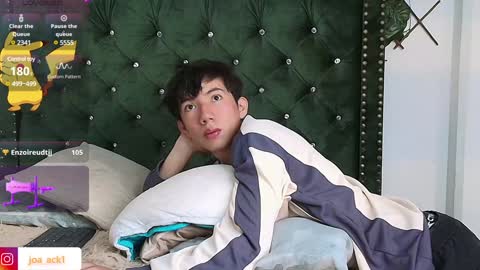 Levi  online show from February 2025 03:52:01 PM