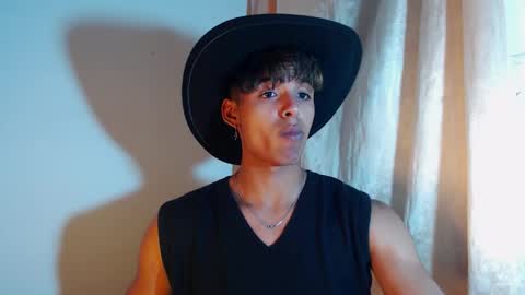 i  am lewis ly EDUARDO MEMDOZA15 online show from February 2026 05:49:02 PM