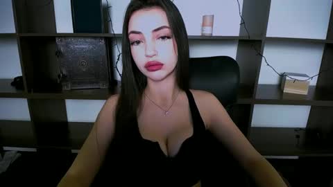 Alexia online show from January 2025 04:07:01 PM