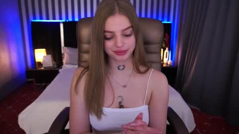 lexi_si online show from February 2025 07:44:02 AM