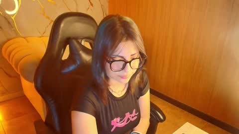 lexiemarie_tf online show from December 2025 12:21:02 PM