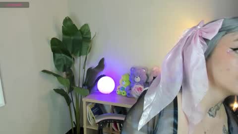 lexirouge           online show from December 2025 12:32:01 PM