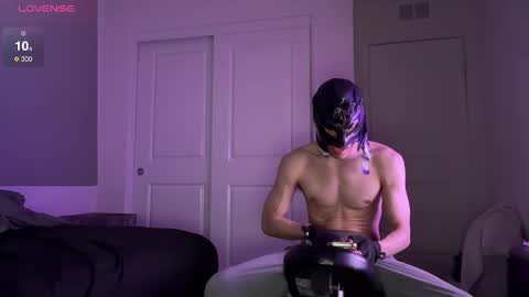 Dromaeosaurex online show from March 2025 08:09:01 AM