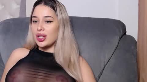 Snapshot of lexxyselena chatting on September 2025 07:57:02 PM Lexxyselena online show from September 2025 07:57:02 PM