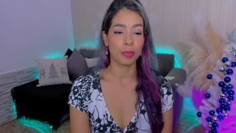 Snapshot of lexy_fox2 chatting on December 2024 04:13:01 AM Lexy online show from December 2024 04:13:01 AM