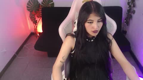 lexy_storm_18 online show from October 2025 01:51:01 PM