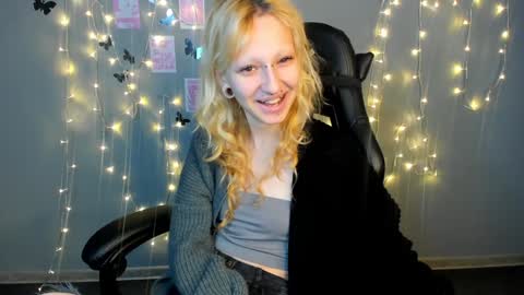 Lexy online show from February 2025 10:41:01 AM