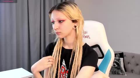 Lexy online show from October 2025 11:35:01 AM