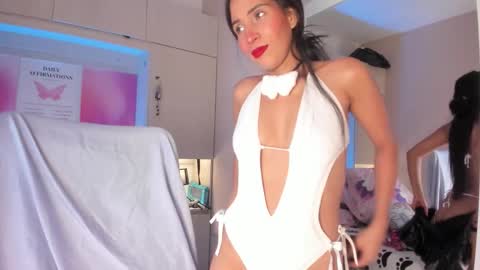 L I A  online show from February 2026 04:09:01 AM