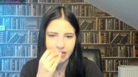 lexyswett online show from November 2025 08:13:01 AM