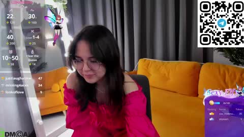 Snapshot of leylamirage chatting on April 2026 06:10:01 PM leylamirage online show from April 2026 06:10:01 PM