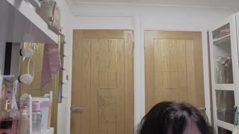 leyla online show from September 2025 10:43:01 PM