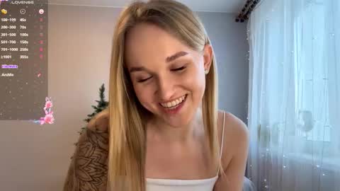 Mia online show from January 2026 12:32:02 PM