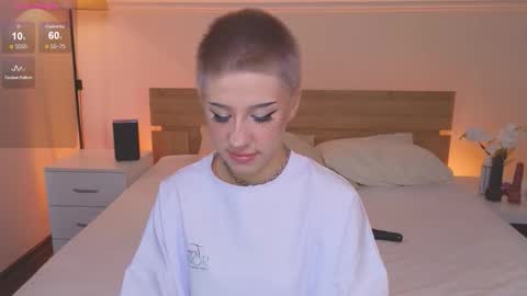 Lisa online show from October 2025 03:59:01 AM