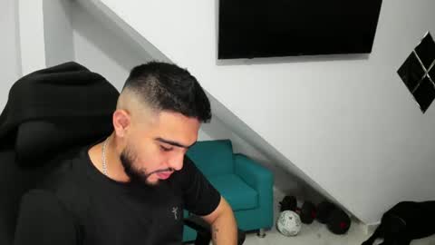 Snapshot of lia_and_felipe chatting on June 2026 10:14:02 PM Lia y Felipe -- online show from June 2026 10:14:02 PM