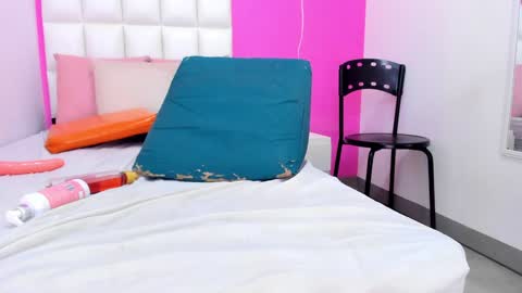 karol online show from February 2025 02:49:01 PM