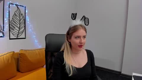 Lia online show from April 2026 01:42:01 AM