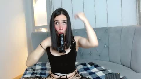 Lia online show from March 2026 08:47:01 PM