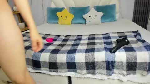 Lia online show from April 2026 12:19:02 PM