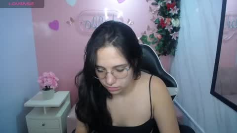 Snapshot of lia_rose_ch chatting on July 2026 02:43:01 AM lia_rose_ch online show from July 2026 02:43:01 AM