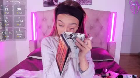 Lia  online show from January 2026 11:26:01 AM