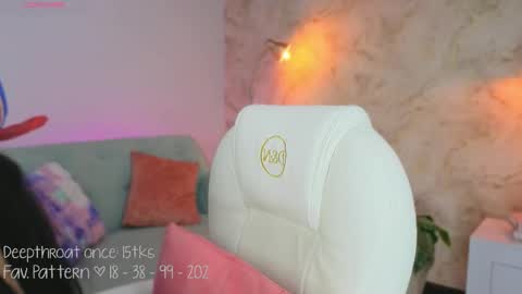 Lia Cox online show from December 2025 03:01:02 AM