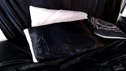 Lia Divina online show from February 2025 04:25:01 PM