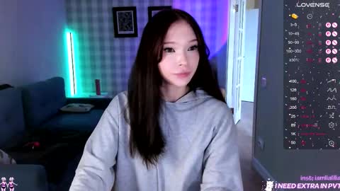 Snapshot of lialilia chatting on September 2025 07:03:02 AM lialilia online show from September 2025 07:03:02 AM