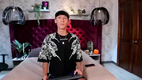 Snapshot of liam_and_tristan chatting on October 2025 08:31:01 PM Liam  Tristan online show from October 2025 08:31:01 PM